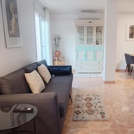 Apartment Sunny Penthouse With Large Terrace - Walk To *